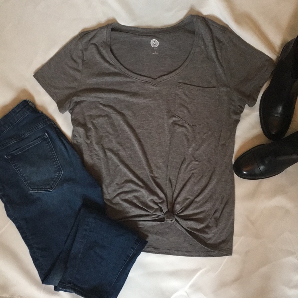 Gray Tee w/ Chest Pocket & Front Knot Detail